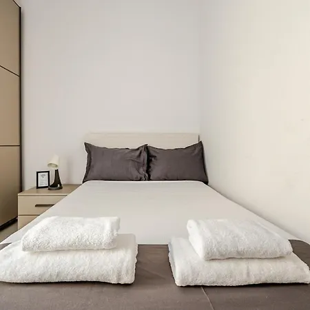 F52 Bedroom In Pethouse Privatunterkunft *