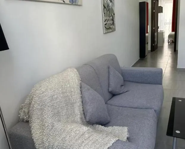 Bedroom In Pethouse Alloggio in famiglia *